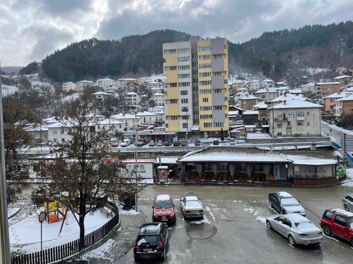 Апартамент Родопско Мече Dewin Exterior foto